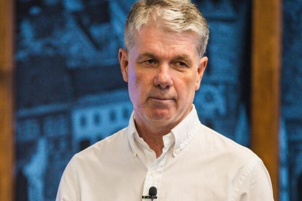 Brașovul, orașul în care administrația taxează tot ce mișcă. Și ce nu mai mișcă.