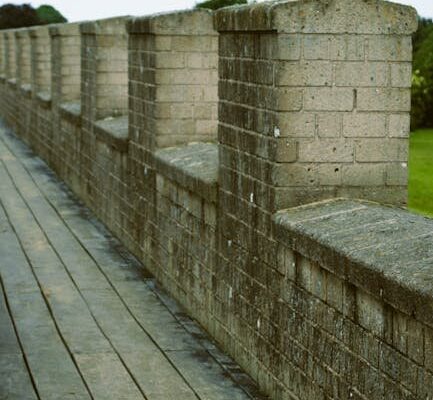 Faza următoare de restaurare a Cetății Râșnov poate începe după primirea documentației oficiale